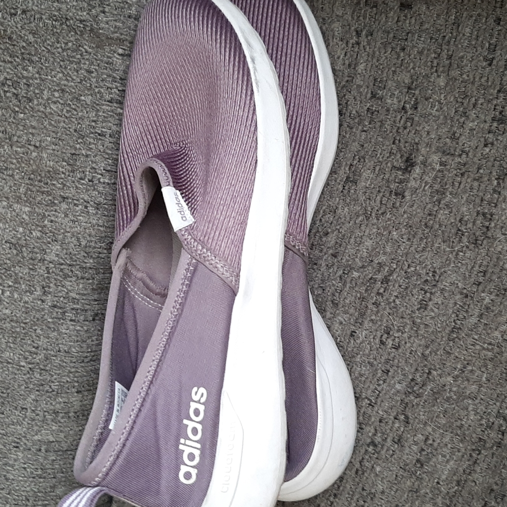Adidas woman dusty lavender color size 10 slip on shoes